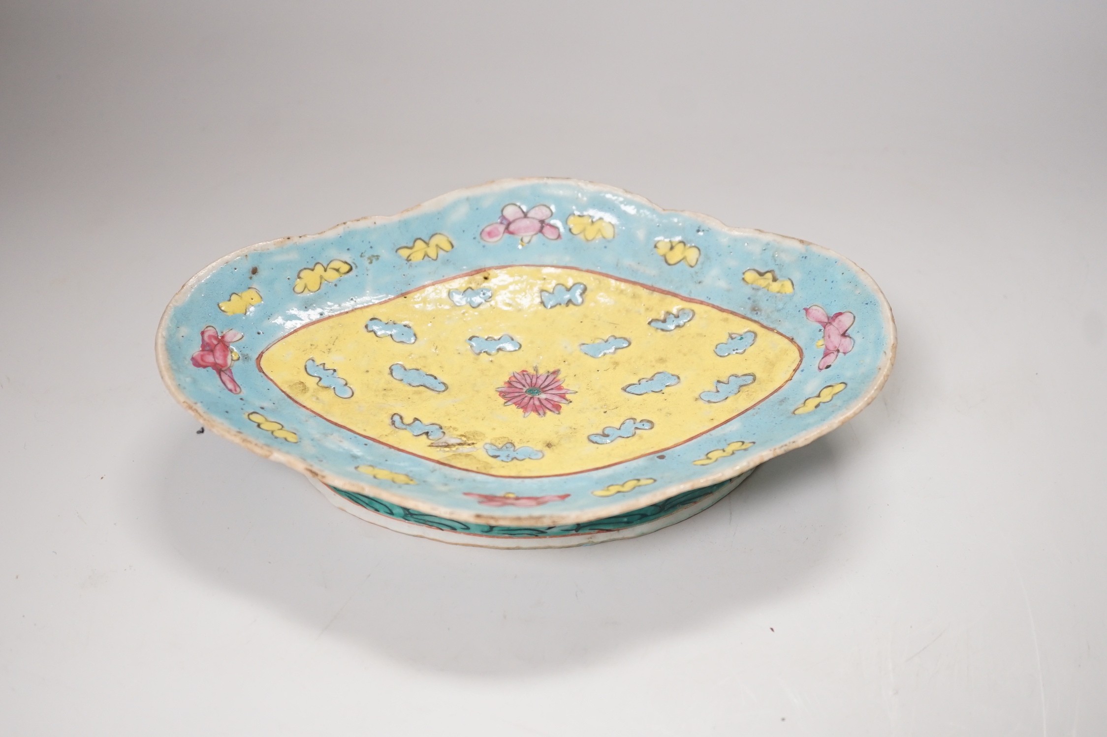 A 19th century Chinese enamelled porcelain dish, 22cm long